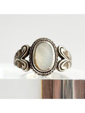 Navajo Mother of Pearl Inlay Ornate 925 Sterling Silver Vintage Ring - sz 6.5